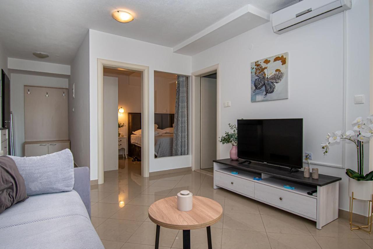 Beachfront Apartments Gabine Kaštela Eksteriør bilde