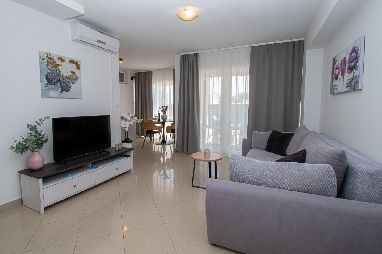 Beachfront Apartments Gabine Kaštela Eksteriør bilde