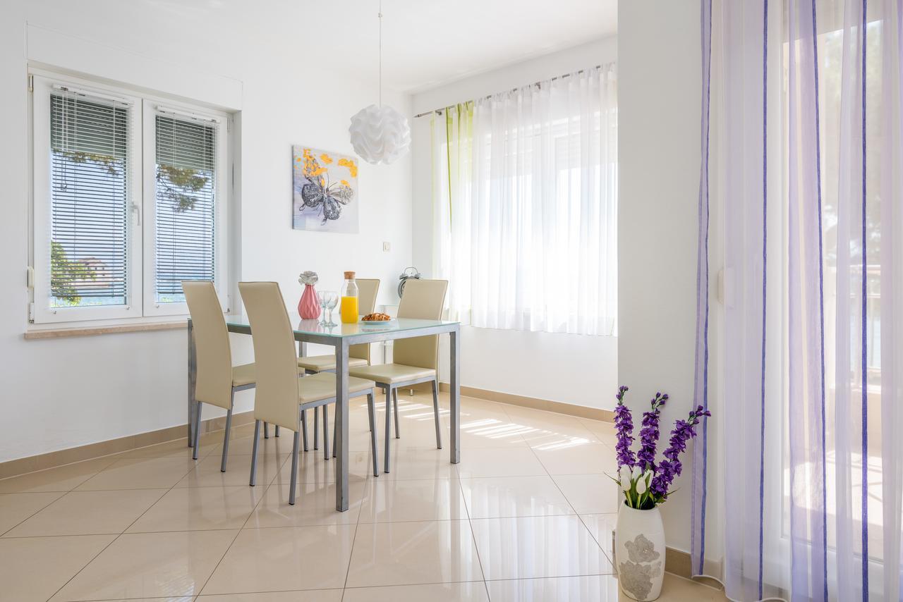 Beachfront Apartments Gabine Kaštela Eksteriør bilde