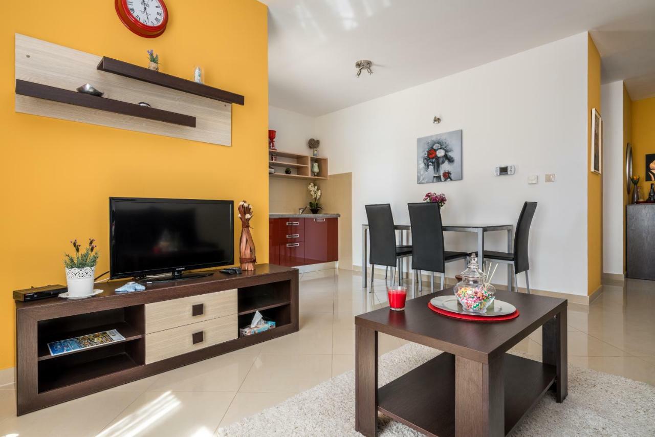 Beachfront Apartments Gabine Kaštela Eksteriør bilde