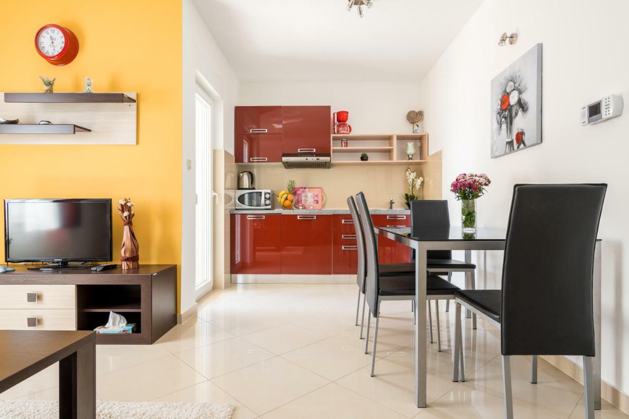 Beachfront Apartments Gabine Kaštela Eksteriør bilde